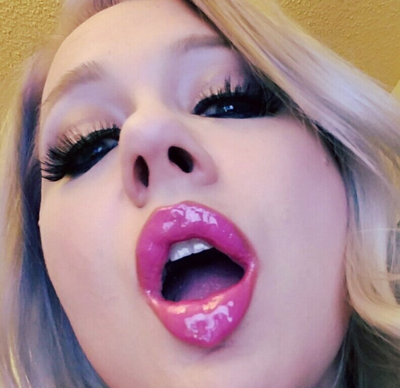 Lipstick Fetish Porn - Lipstick Domme